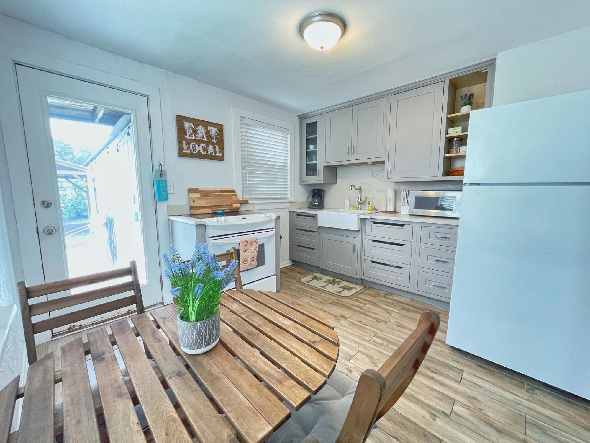 Seas The Day - 4 Blocks To The Beach, Restaurant, And Bar District - Great Deck And Outdoor Space!! Джэксонвилл-Бич Экстерьер фото